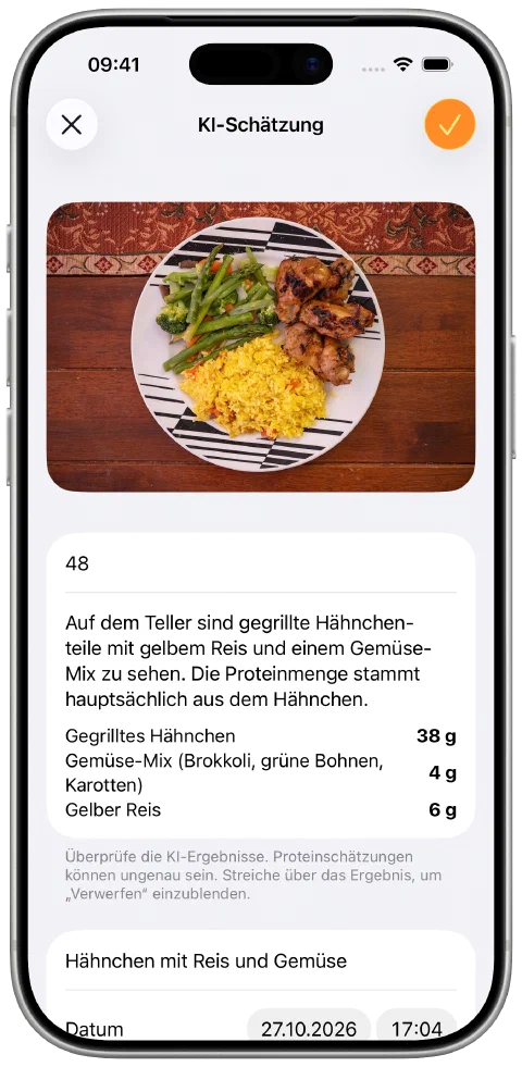 Eine echte KI-Proteinschätzung für Hähnchen, Reis und Gemüse, vor dem Sichern in Protein Tracker.